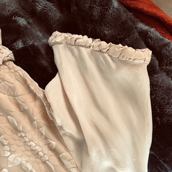 Romantic dress - Picture 4 of 7